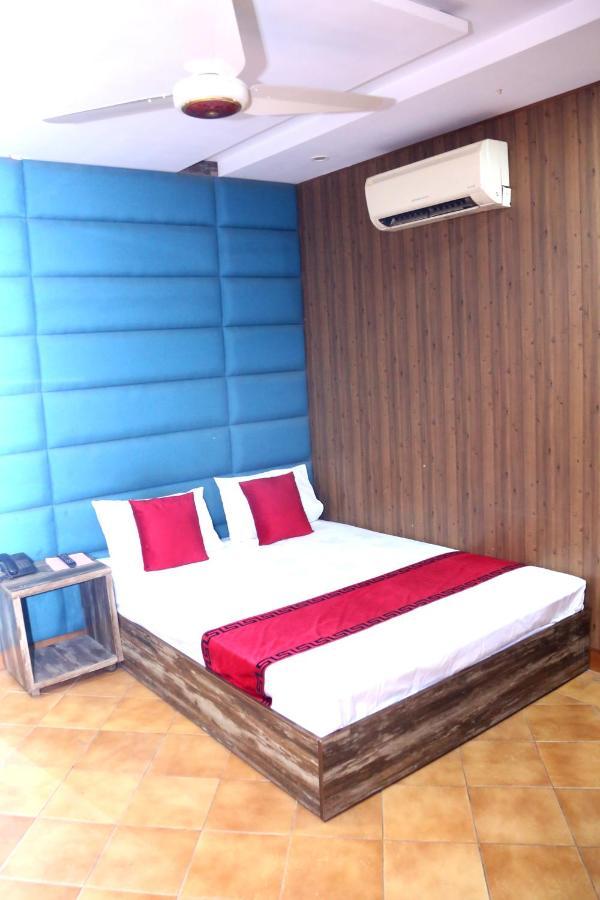 Sapphire Inn Motel Lahore Eksteriør billede