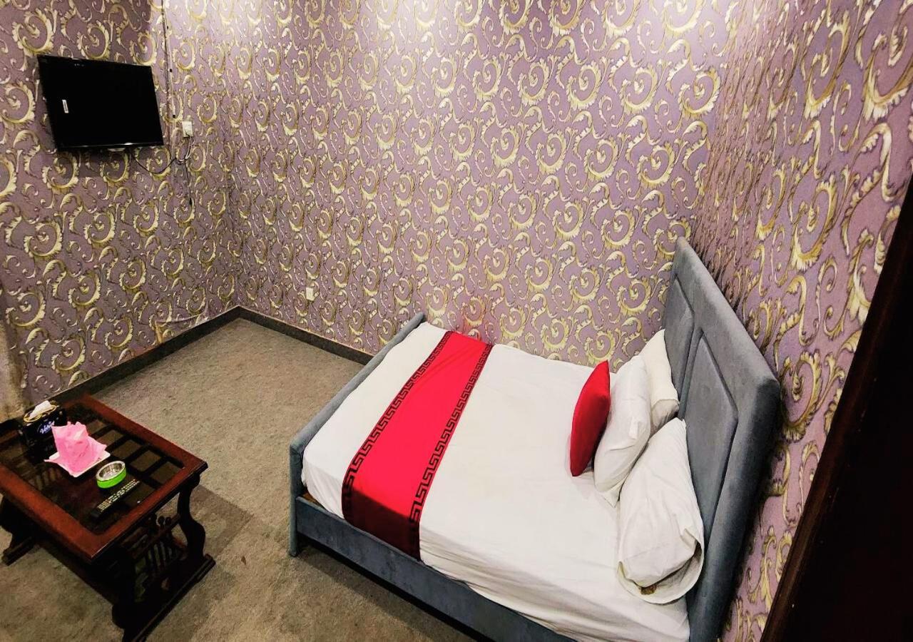 Sapphire Inn Motel Lahore Eksteriør billede